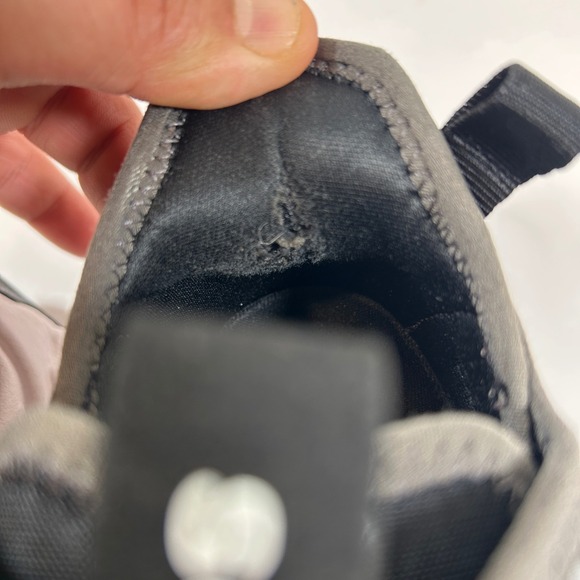 Sorel Womens Black Athletic Sneakers Shoes Size 7 - Picture 2 of 9